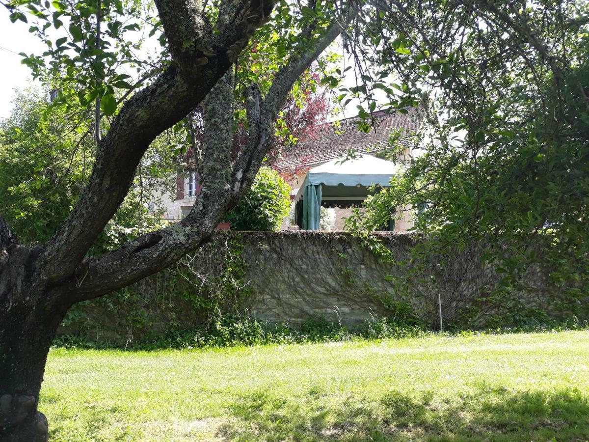 Les Gites De L'Orta Saint-Jean-d'Eyraud Exterior photo